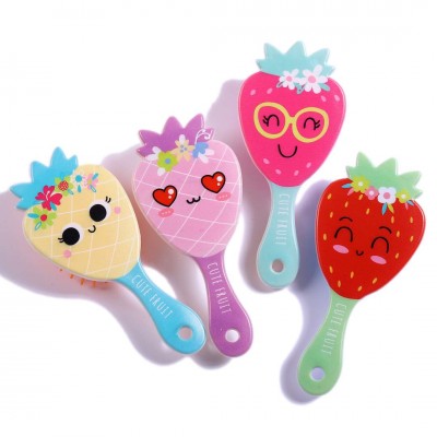 Pravite label hair brush special shape strawberry plastic baby hair brush